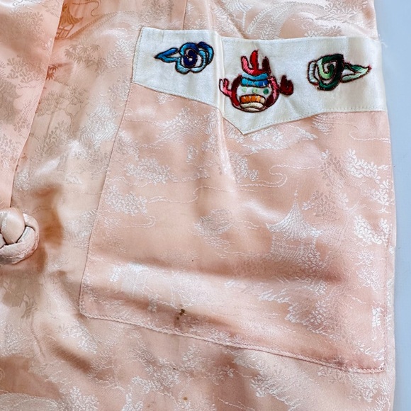 Vintage Peach Pink Asian Silk Embroidered Robe with Sash - Silk Lined Kimono - Picture 12 of 16